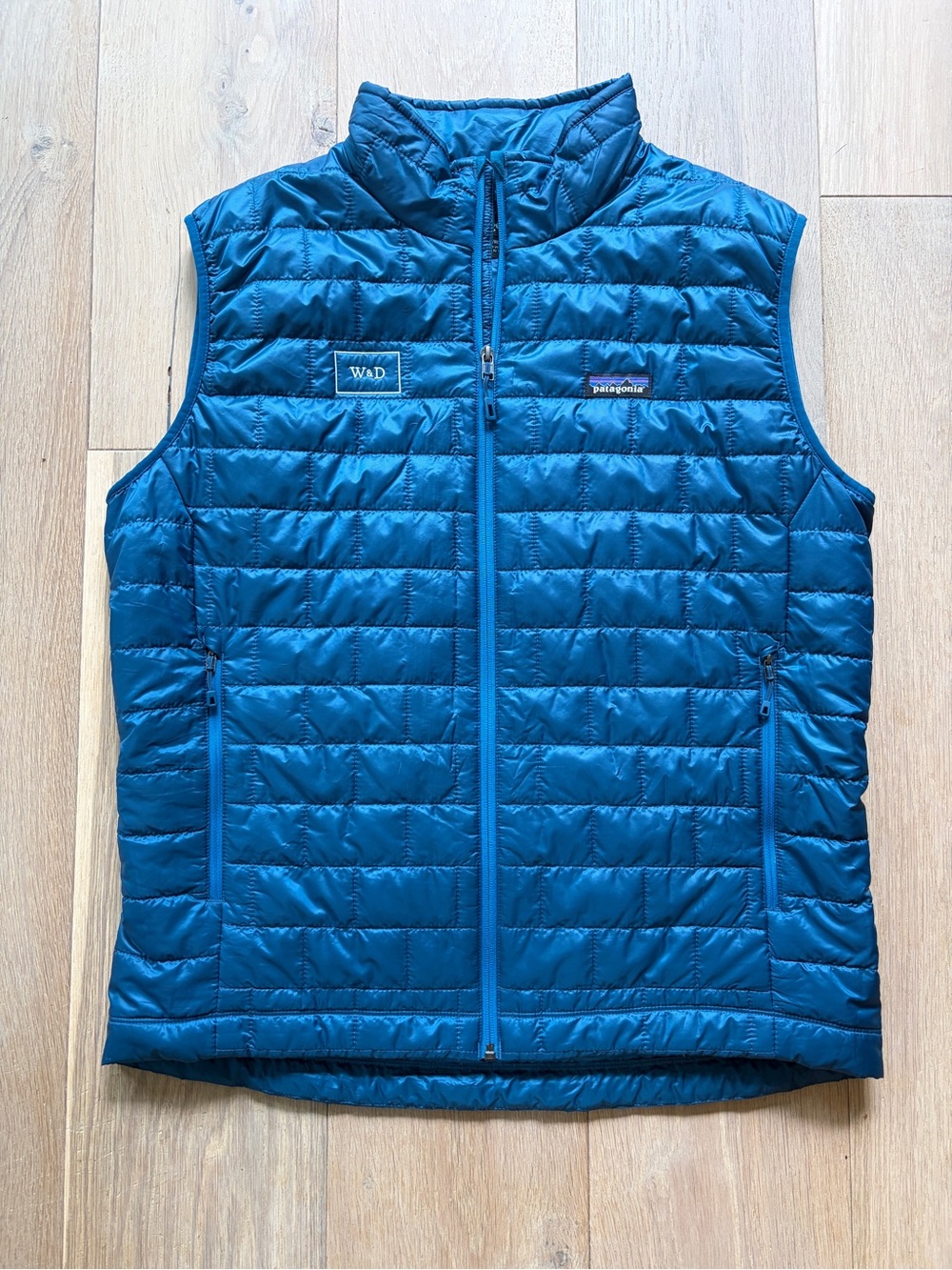 Patagonia Nano Puff vest outdoor hiking gorpcore logo - large